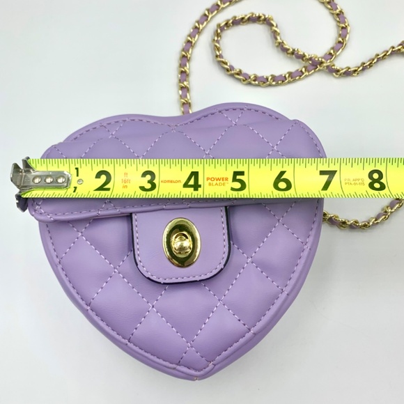 Purple quilted heart shape crossbody/shoulder bag gold-tone chain zipper closure - Picture 13 of 13
